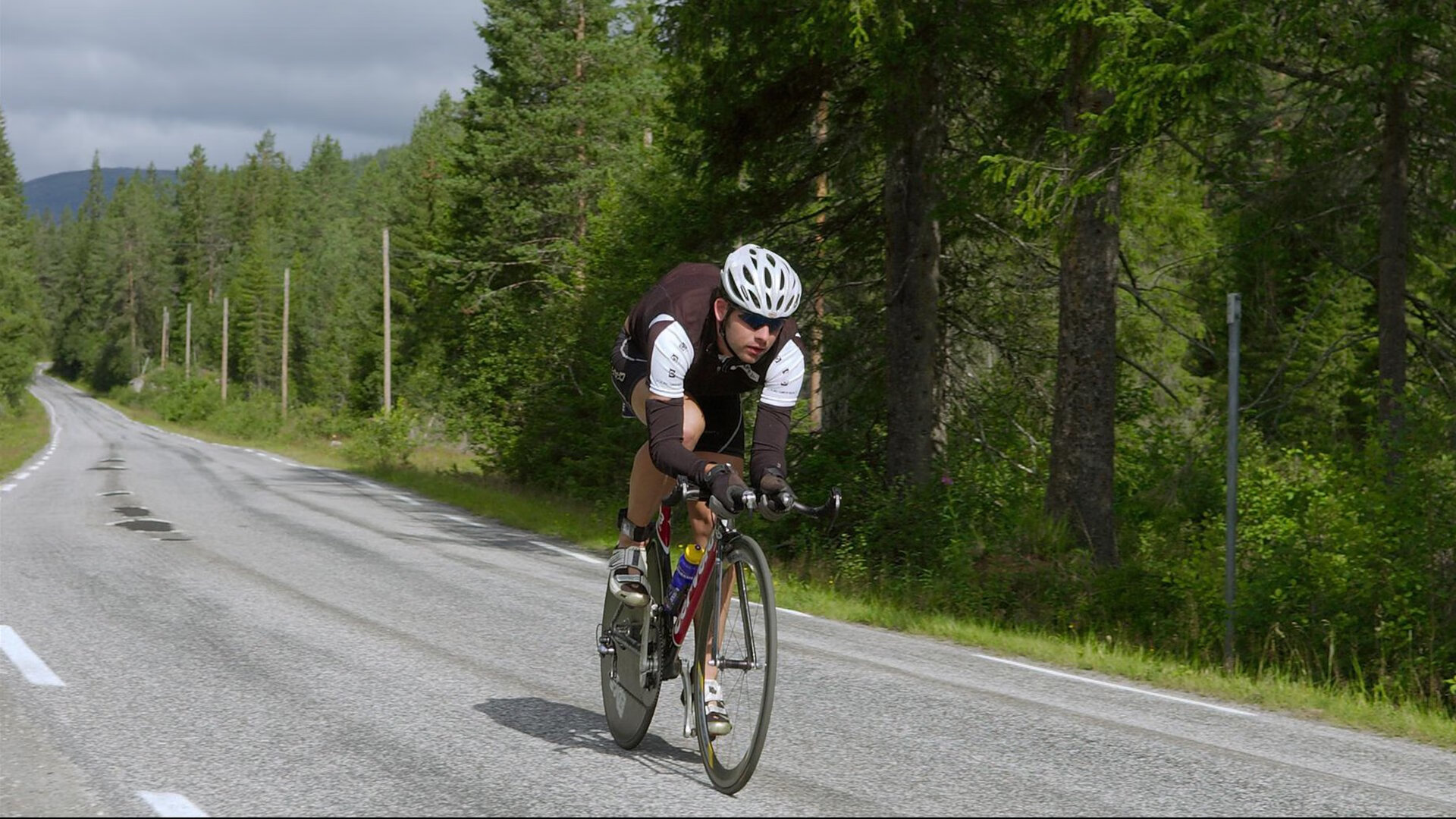 逆境中的“超级战士”：伤愈复出引领球队反弹